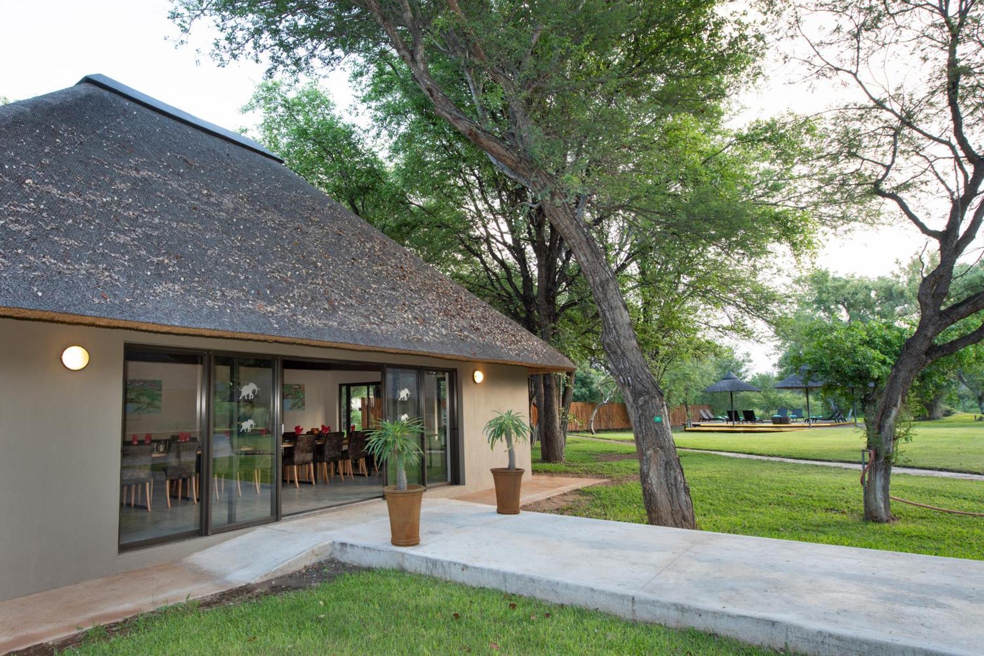 Senalala Safari Lodge Klaserie Private Nature Reserve Exterior photo